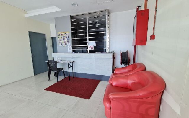 OYO 90442 Newtown Star Hotel