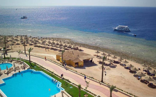 Melia Sinai