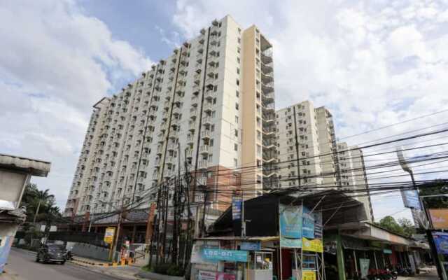 OYO 93585 Apartemen Cibubur Village By Raja Property