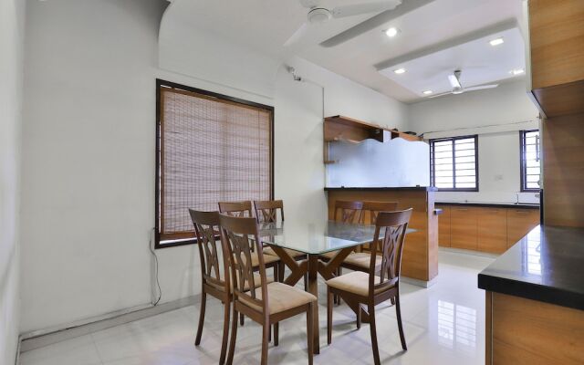 OYO 15508 Shreeji Sangeet Apartments