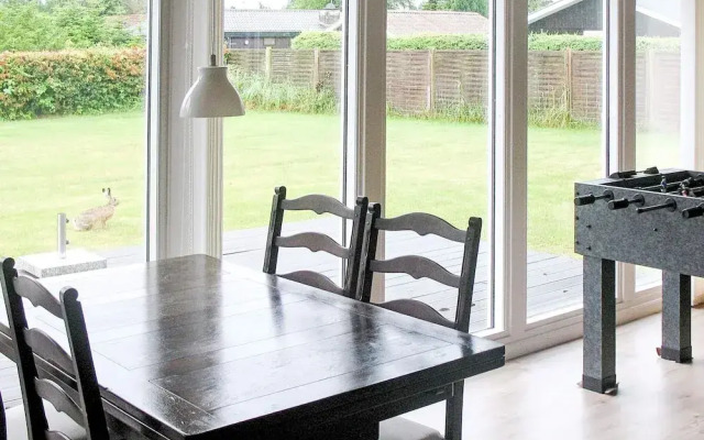 4 Person Holiday Home in Vaeggerlose