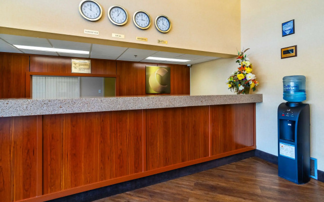 Comfort Inn & Suites