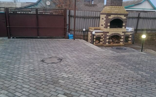 V gostyakh u Baby Poli