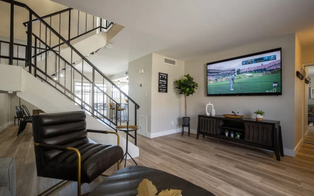 Scottsdale 83rd Row 4 Bedroom Townhouse by RedAwning