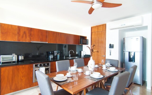 Kuxtal 3 Bedroom Downtown Apartment