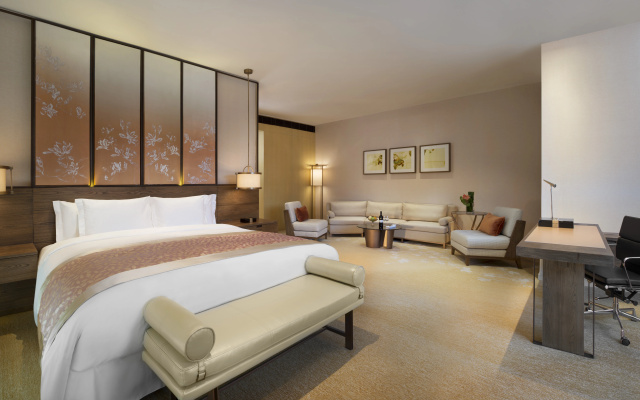 HUALUXE Shanghai Twelve at Hengshan by IHG – Guest Rooms – Shanghai