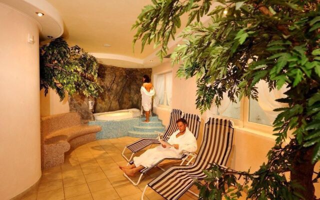 Hotel Tyrol