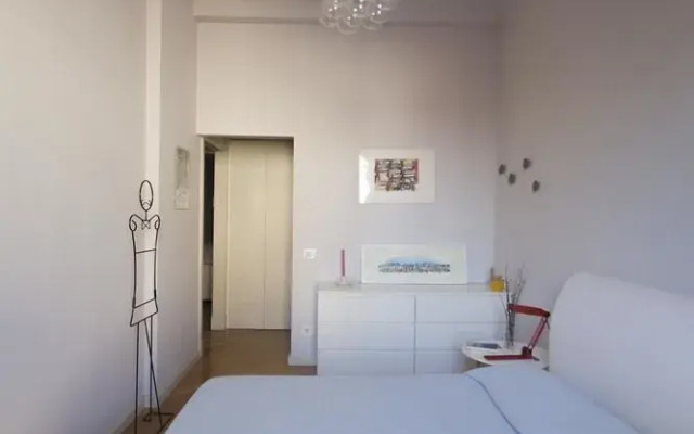 Ampio bilocale M5 Sempione