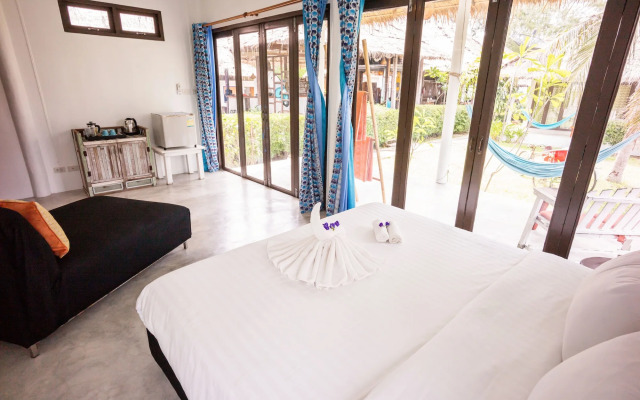 Mumsa Beach Resort & Restaurant