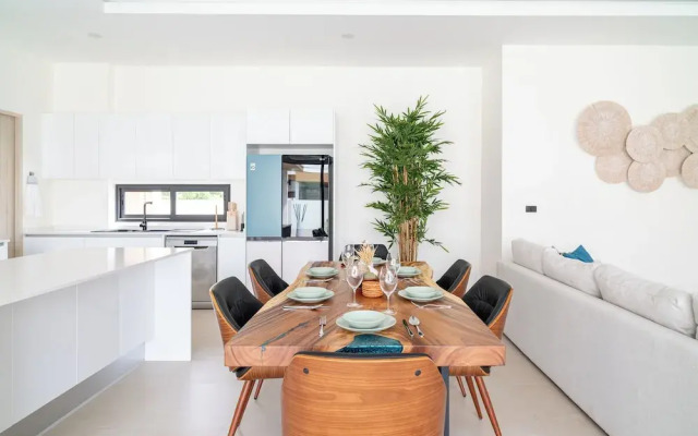 Villa Close to Fisherman's - KBR26