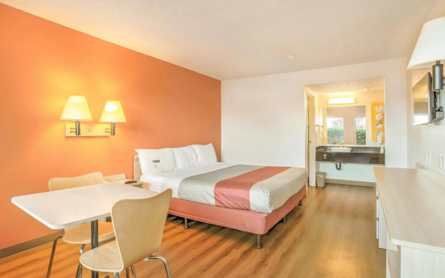 Motel 6 Medford, OR - North