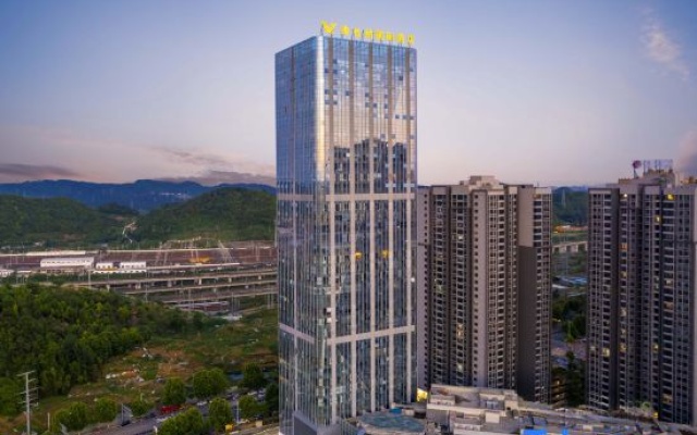 Vienna International Hotel (Guiyang High Speed Rail North Station Junfa City Branch) – Outside – Guiyang