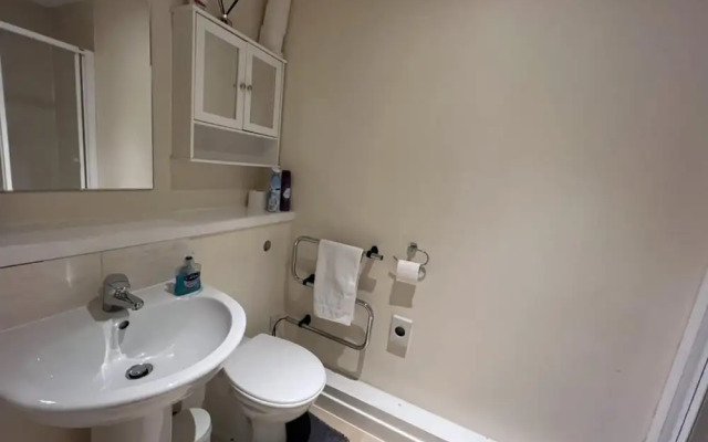 Aberdeen Stay Central 2-bedrooms Apt-no Party