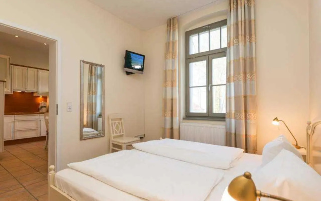 Villa San Marino, App 7