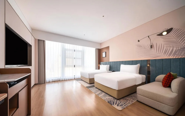 Hilton Garden Inn Xinyang East Railway Station