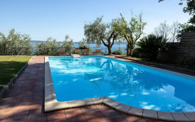 Olvietello With 3 Bedrooms and 3 Bathrooms