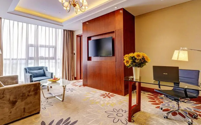 Vienna Hotel (Nanchang County Chengbi Lake)