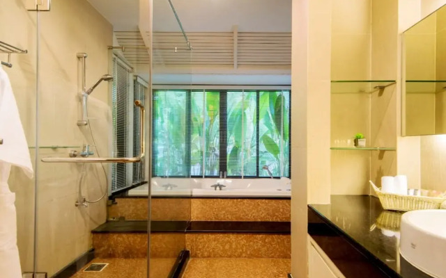 Kinnaree Villa Loch Palm Golf by Chattha