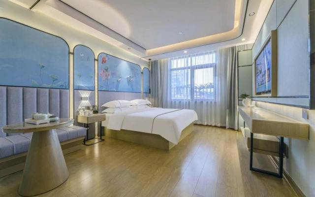 Superior Hotel (Jiaxing Yaohan Shopping Mall Area)