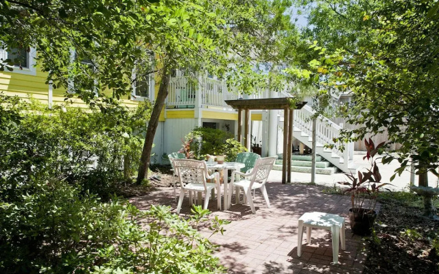 Georgianne Inn & Suites