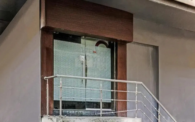 Hotel Blue Inn Residency