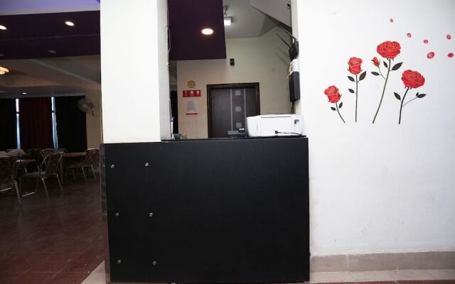 OYO Flagship 4655 Home Stay Hotel Vihar