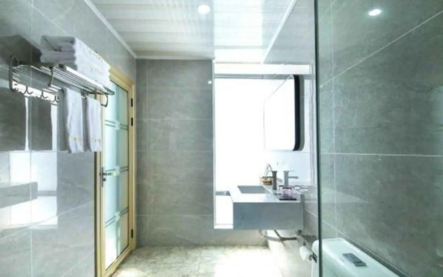 Yangjiang Yujing Hotel (Xinda City Times Square Branch)