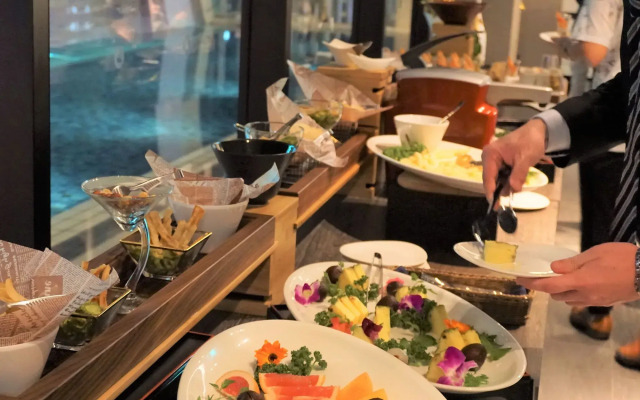 Hotel AQUA CITTA Naha