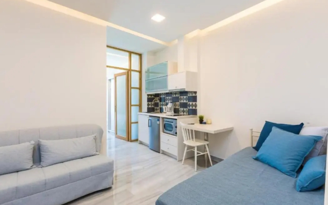Meltemi Coast Suites