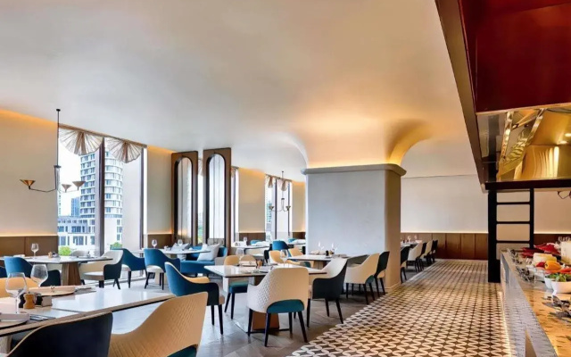 Sofitel Shanghai North Bund