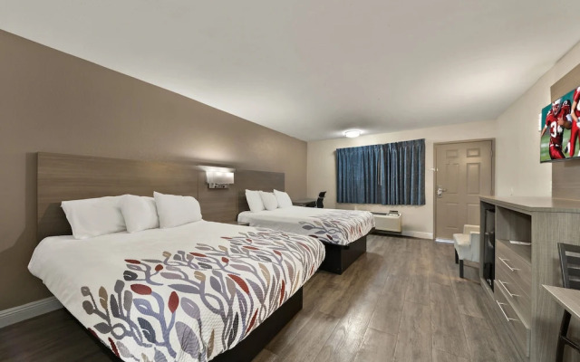 Red Roof Inn Los Angeles - Bellflower