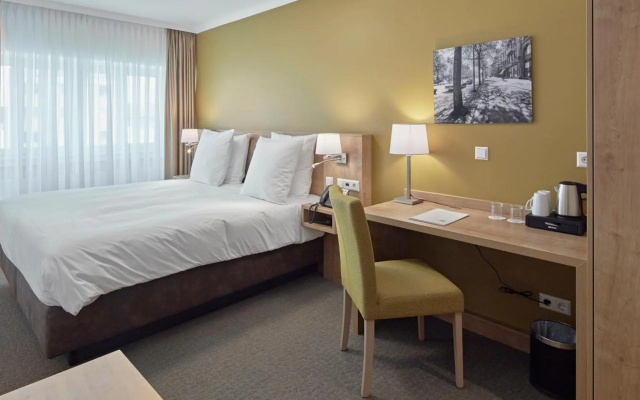 City Hotel - Image 7