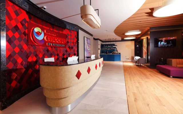 Ramada Encore Wyndham AL Khobar Corniche - Hotel in Al Khobar - Photo 2