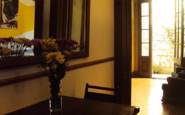 Boedo Vive Bed and Breakfast