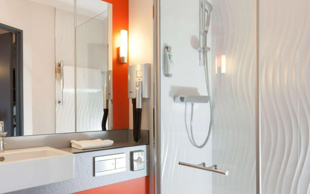 ibis Styles Romans Valence Gare Tgv