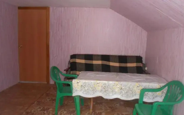 На Улице Ореховая Роща