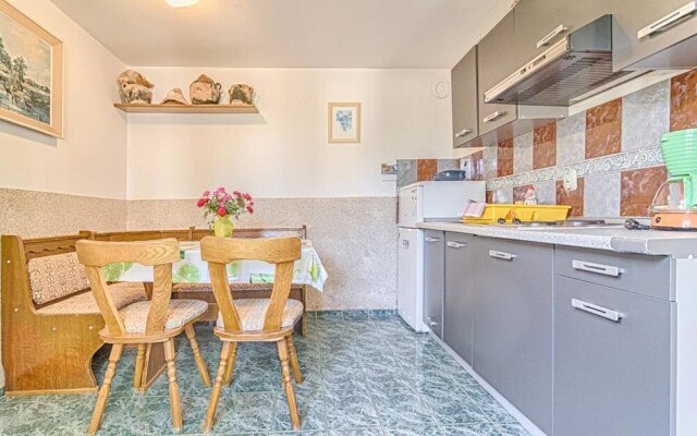 Comfort Pool Apartments