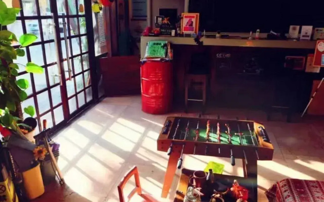 Meet You Hostel