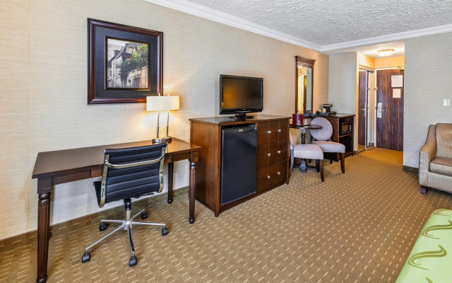 Rodeway Inn Festival