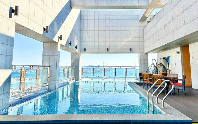 Ramada Encore by Wyndham Busan Station