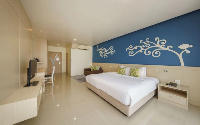 Jolly Suites Petkasem