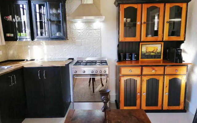 Pickled Pigeon Cottage