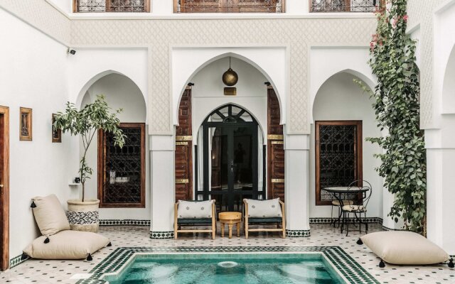 Riad NayaNour