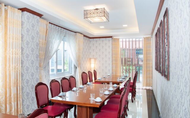 7S Hotel Pleiku & Em