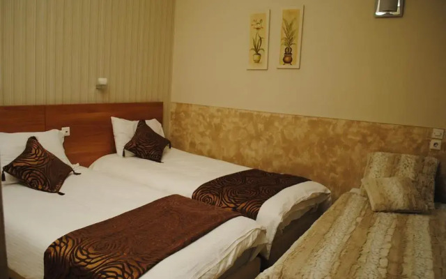Hotel Ideal