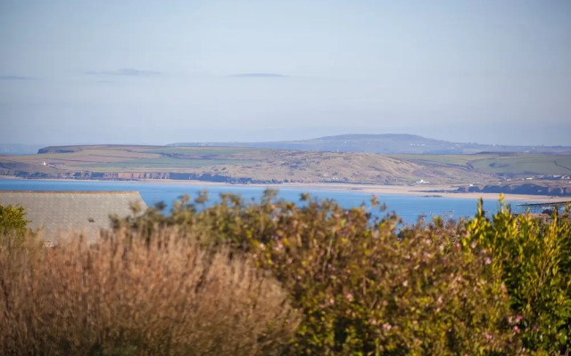 Oystercatcher House