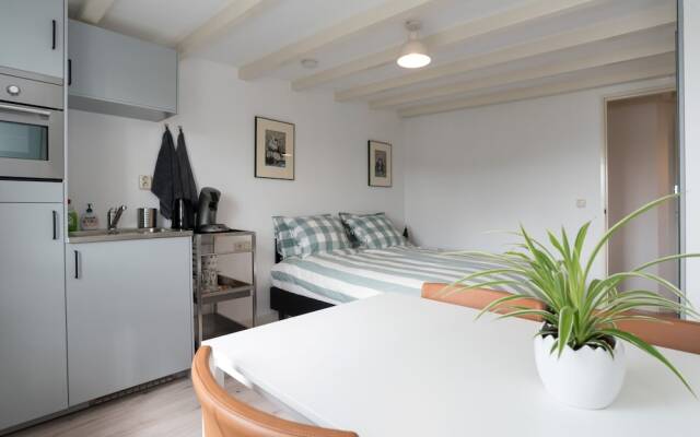 Central Hotspot Apartment