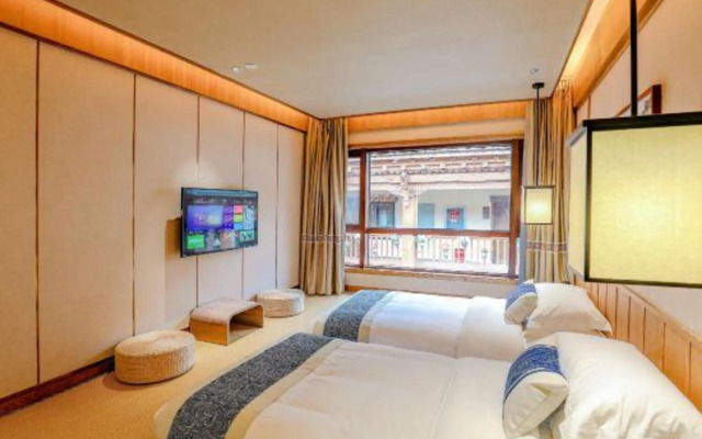 The 5th Meteorite Grace Hotel