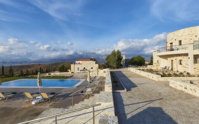 New Beautiful Complex With Villas and App, bBg Pool, Stunning Views, SW Crete