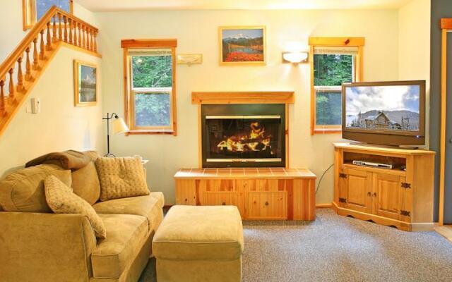 Alpine Adventure Lodge